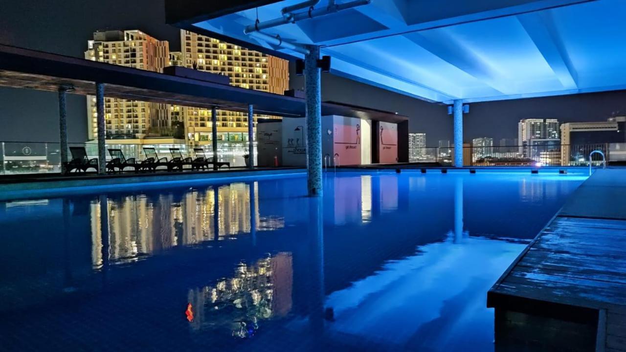 The Honeymoon Haven - 99 Residences Malacca Buitenkant foto